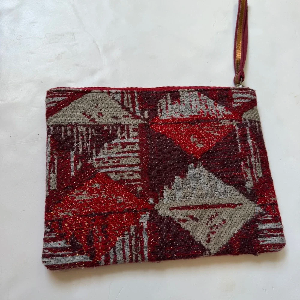America & Beyond Burgundy Beaded Sequin Leaf Wristlet Clutch Formal Evening Bag